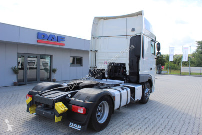 Cabeza tractora DAF