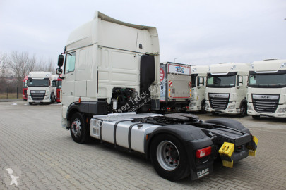 Cabeza tractora DAF