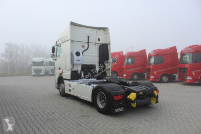 Cabeza tractora DAF