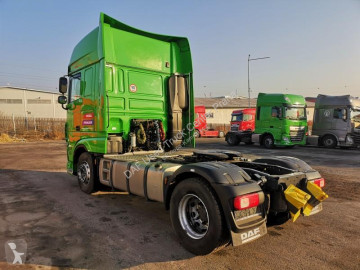 Cabeza tractora DAF