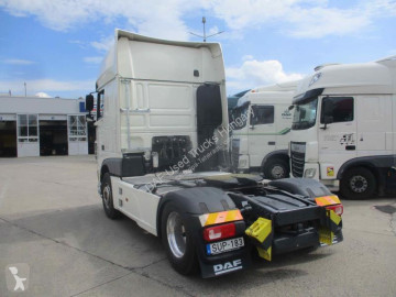 Cabeza tractora DAF