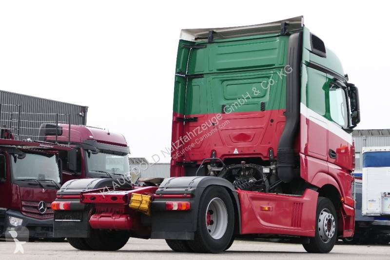 Traktor Mercedes