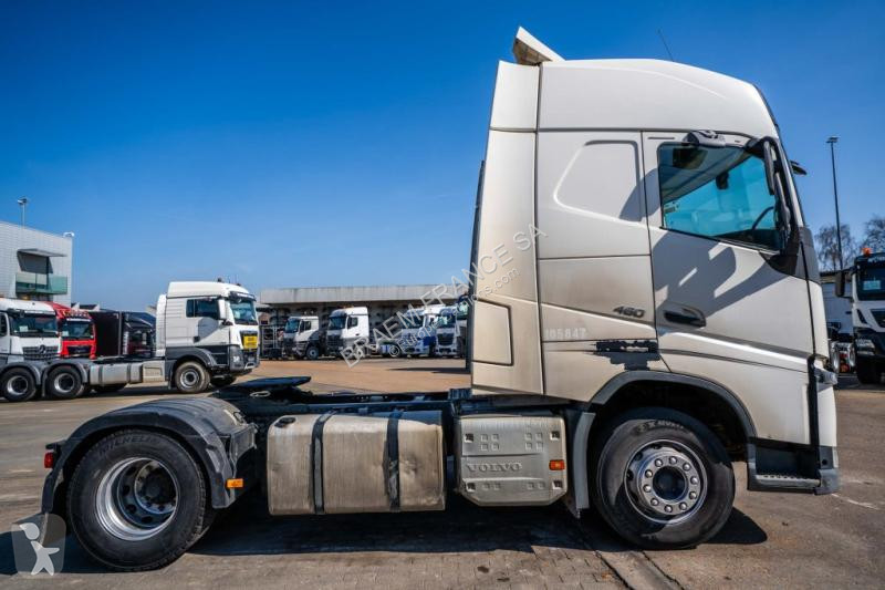 Cap tractor Volvo FH 4