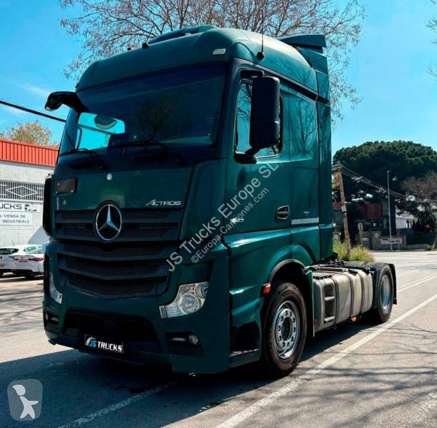 Traktor Mercedes