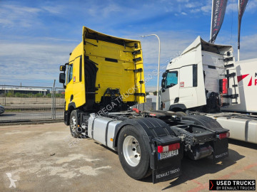 Cabeza tractora Renault