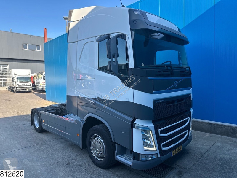 Traktor Volvo 420 EURO 6