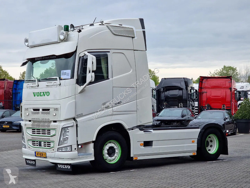 Traktor Volvo 13540 Globetrotter 4x2 - Custom...