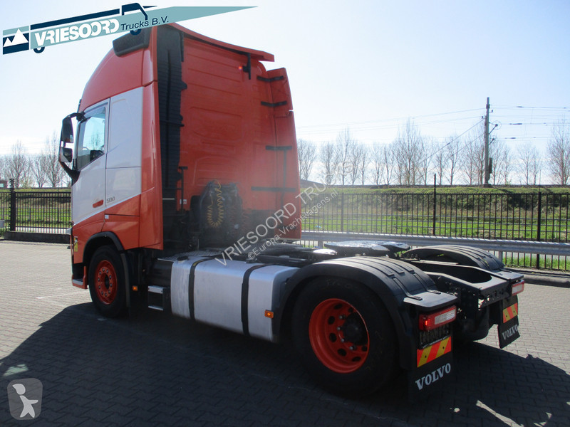 Tracteur Volvo 500 PK WITH RETARDER