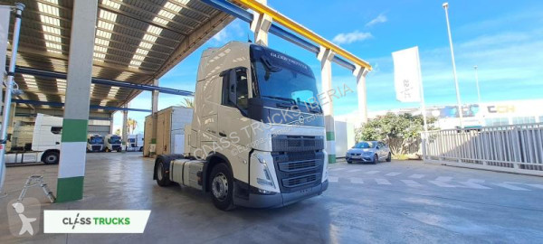 Cabeza tractora Volvo