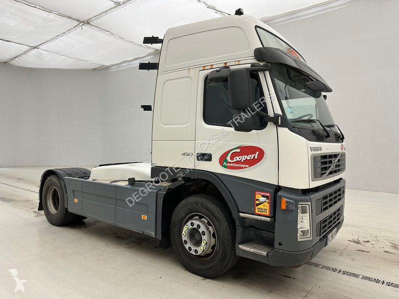 Tracteur Volvo 450