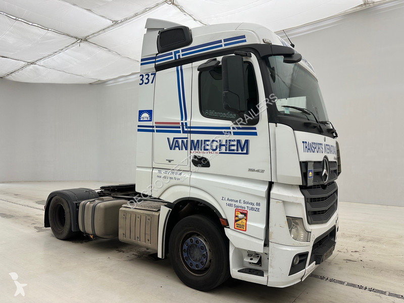Traktor Mercedes 1842