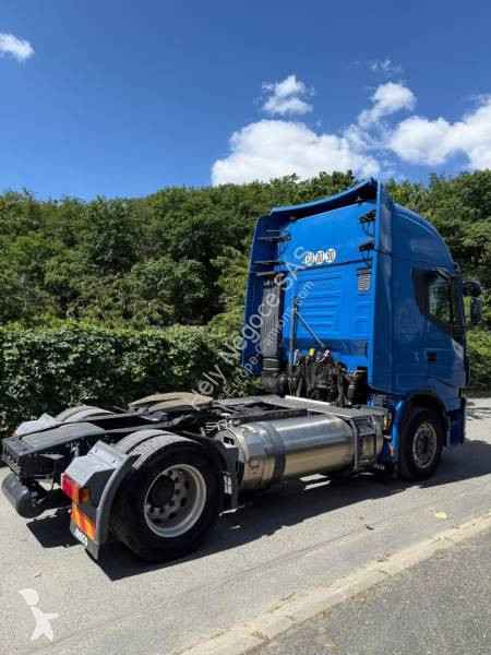 Traktor Iveco