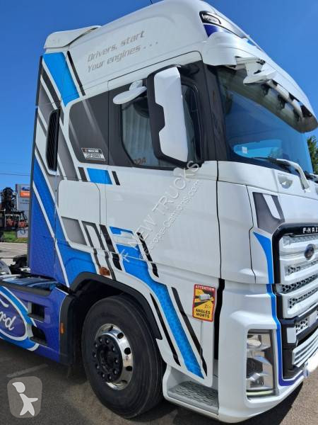 Traktor Ford