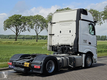 Tracteur Mercedes