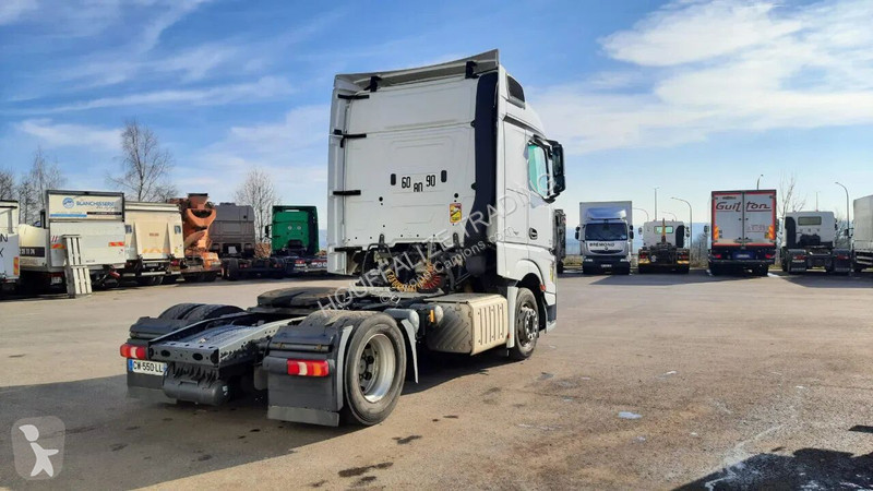Tracteur Mercedes 1845 EEV