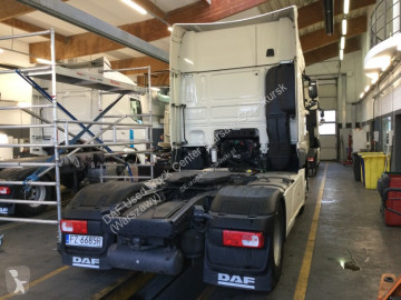Cabeza tractora DAF