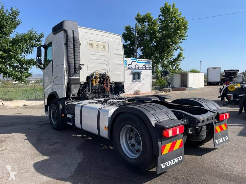 Cabeza tractora Volvo