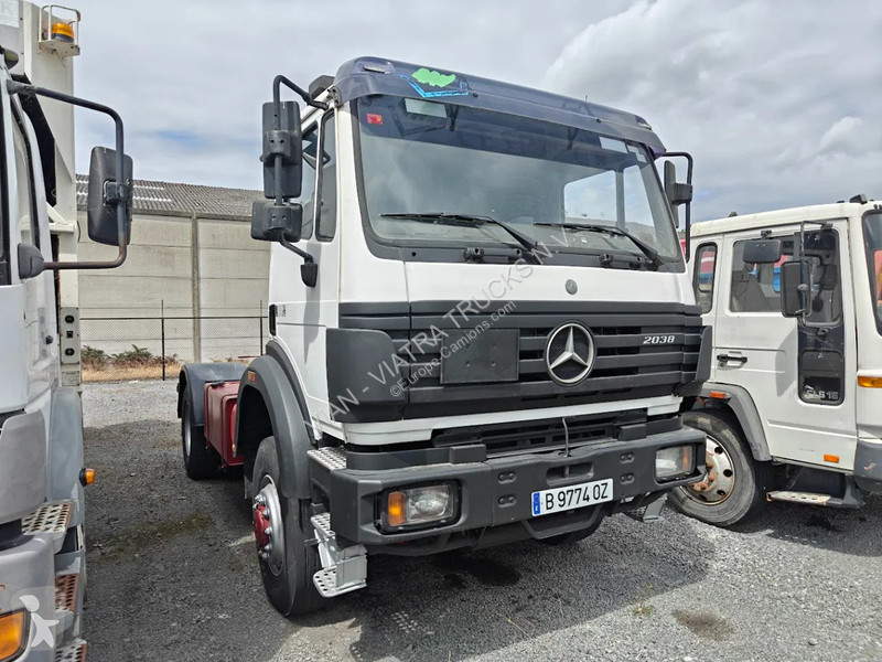 Traktor Mercedes 2038 V8 AK 4X4