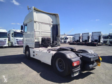 Cabeza tractora DAF