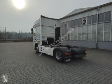 Cabeza tractora DAF