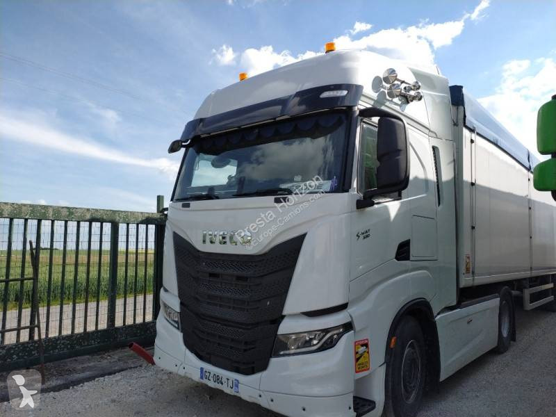 Traktor Iveco