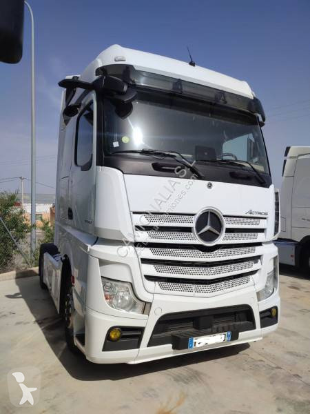 Traktor Mercedes