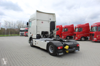 Cabeza tractora DAF