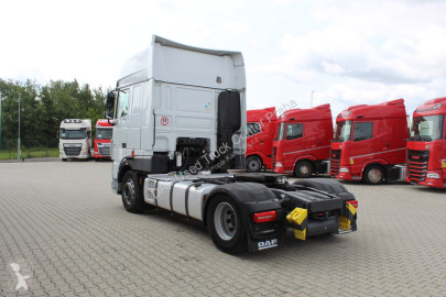 Cabeza tractora DAF