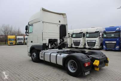 Cabeza tractora DAF