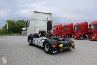 Cabeza tractora DAF
