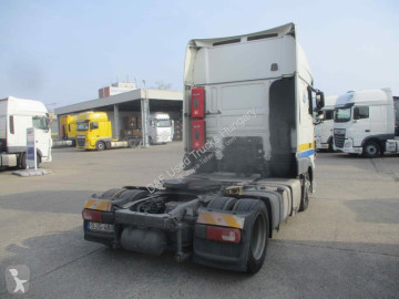Cabeza tractora DAF