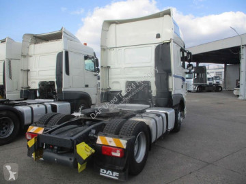 Cabeza tractora DAF