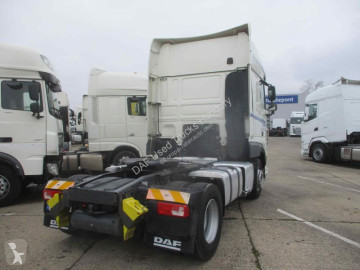 Cabeza tractora DAF