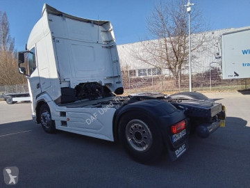 Cabeza tractora DAF