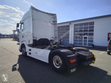 Cabeza tractora DAF