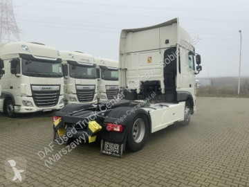 Cabeza tractora DAF