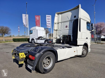 Cabeza tractora DAF
