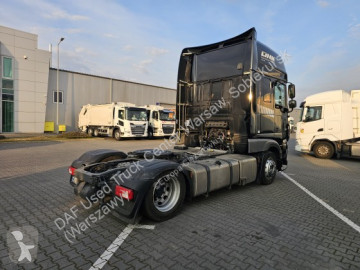 Cabeza tractora DAF
