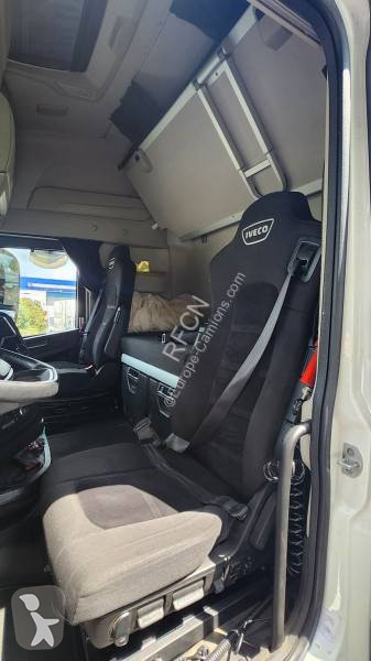 Traktor Iveco
