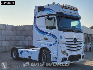 Traktor Mercedes