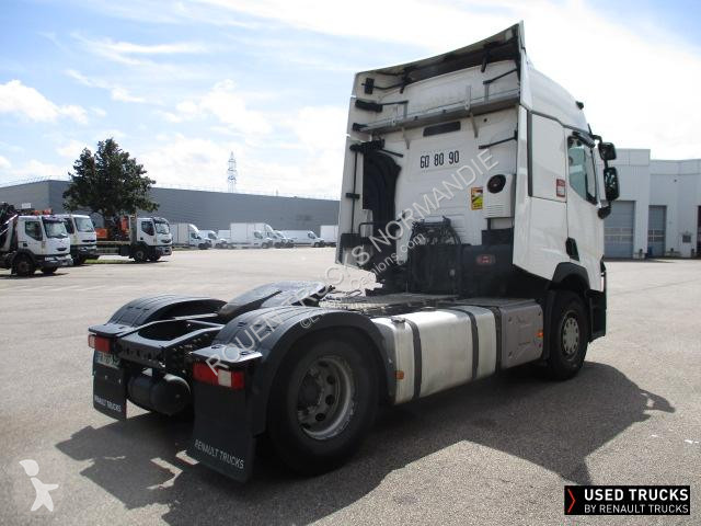 Tahač Renault