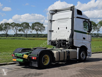 Traktor Mercedes