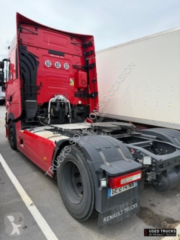 Traktor Renault T-High