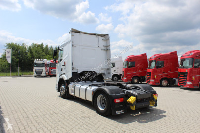 Cabeza tractora DAF