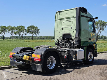 Traktor Mercedes