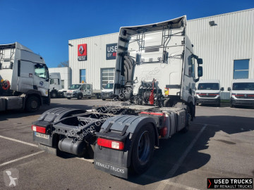 Trattore Stradale Renault