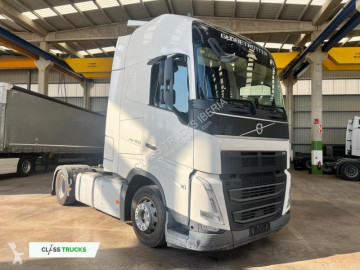 Cabeza tractora Volvo