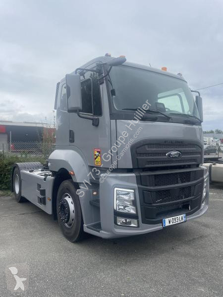 Traktor Ford 1845T F-LINE