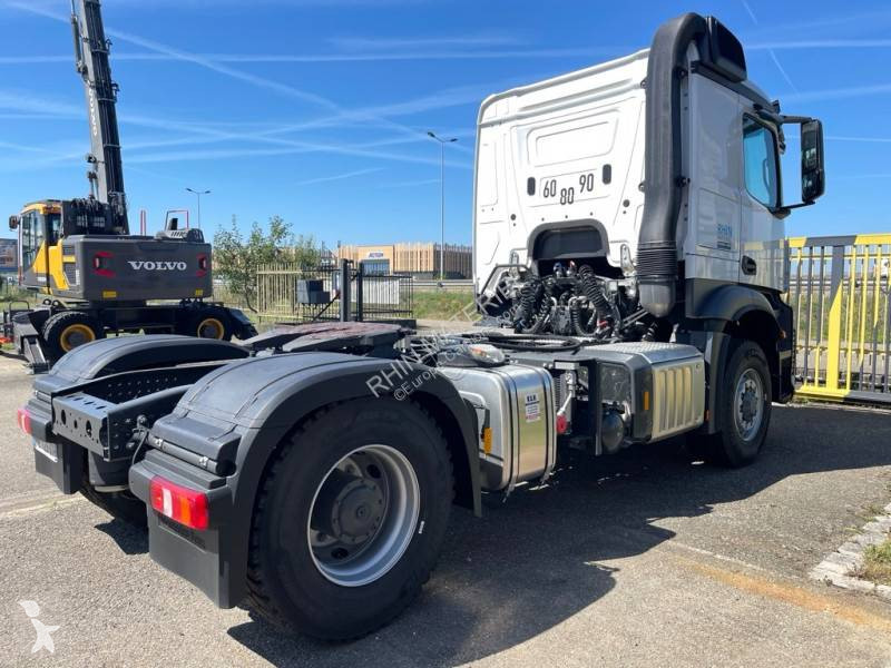 Traktor Mercedes
