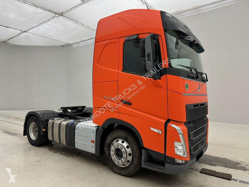 Traktor Volvo 500 Globetrotter
